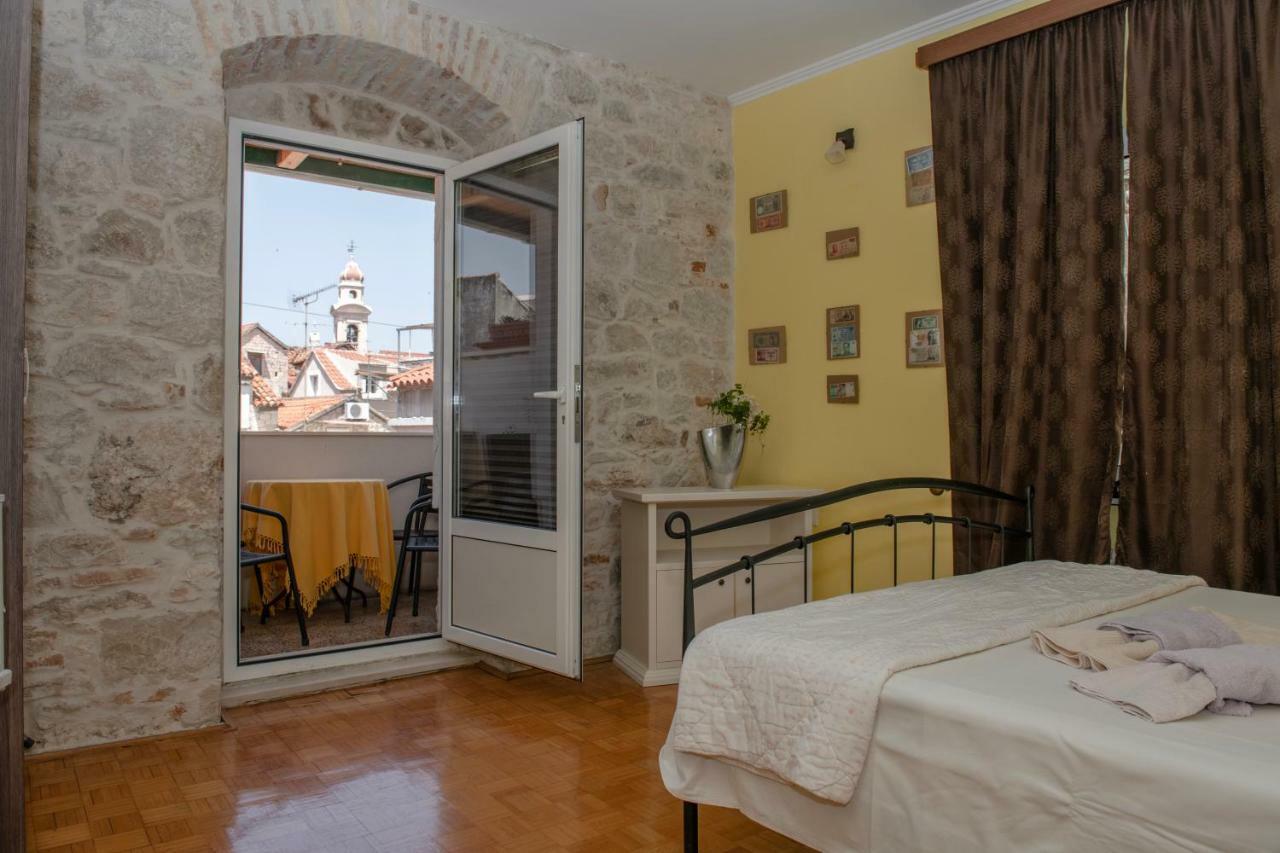 Devivi Apartments Split Buitenkant foto
